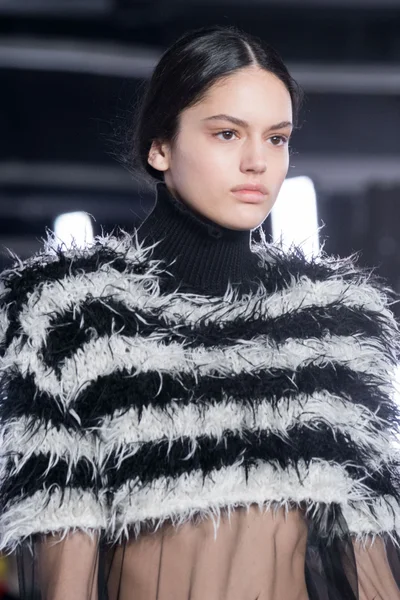 Look 44